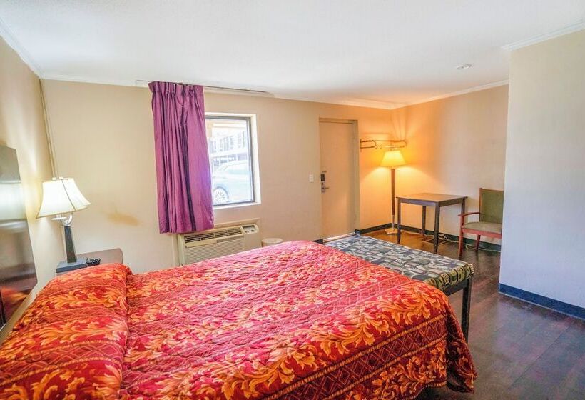 מוטל OYO Hotel Opp AL, Floral Hwy