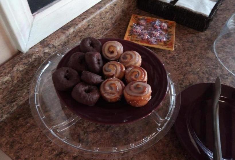 فندق على الطريق Regal Inn