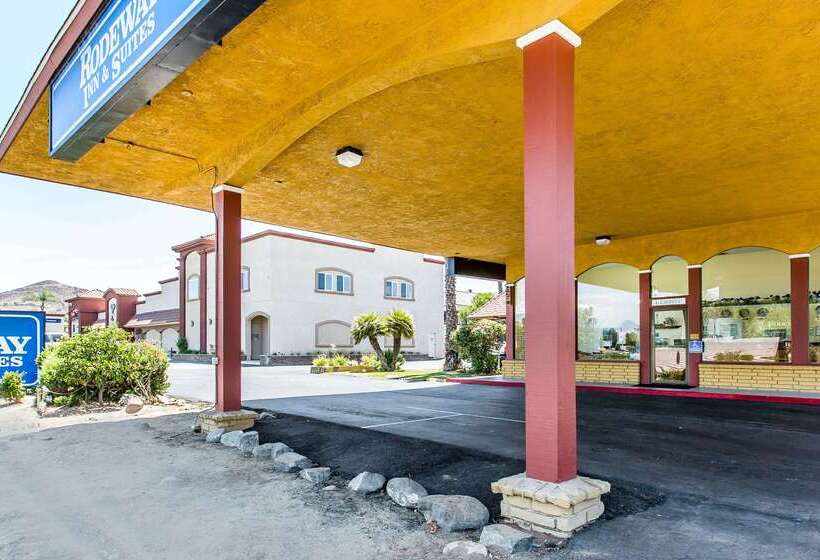 모텔 Rodeway Inn & Suites Canyon Lakemenifee West