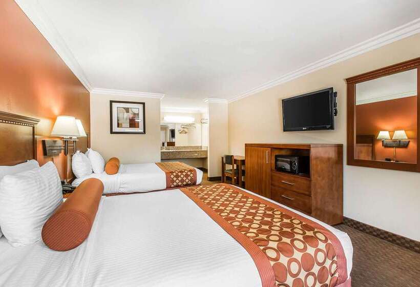 모텔 Rodeway Inn & Suites Canyon Lakemenifee West