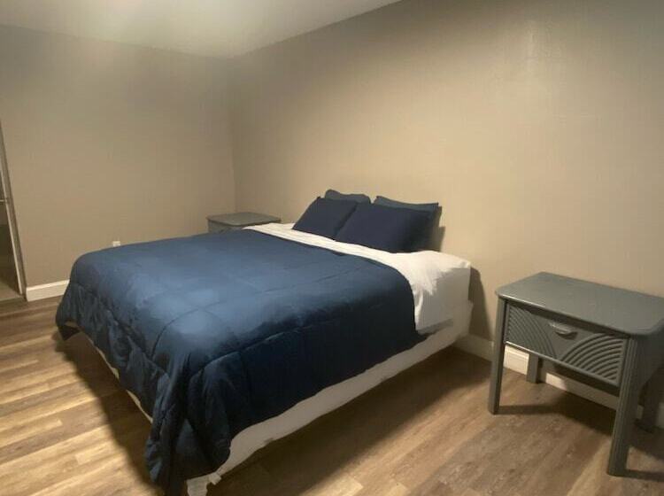 מוטל Scottish Inns And Suites