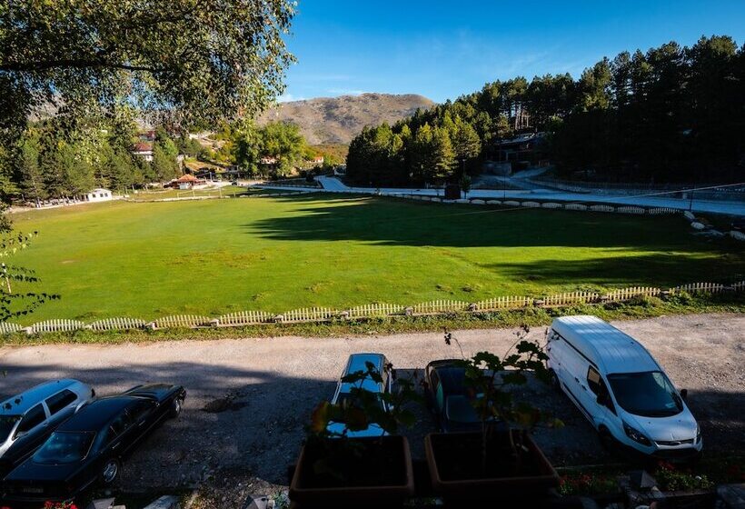 Natyral Razma Resort