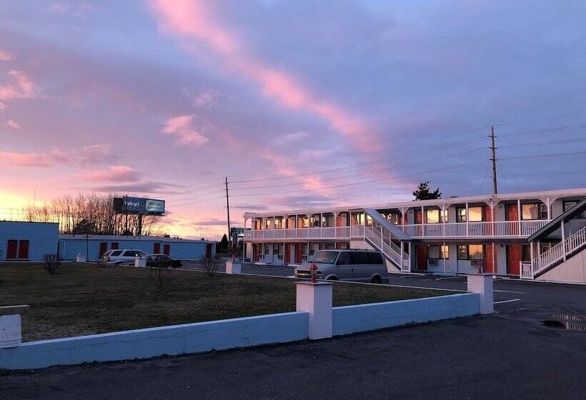 New Sea Breeze Motel