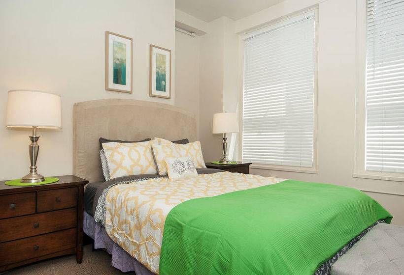 Oakwood At Metro 417