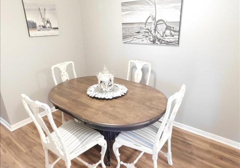 Ocean Walk By Hodnett Cooper