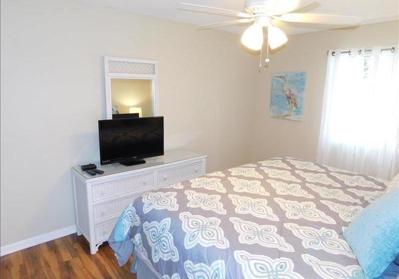 Ocean Walk By Hodnett Cooper