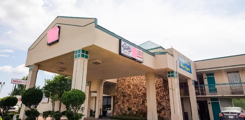 OYO Hotel Jackson North I-55