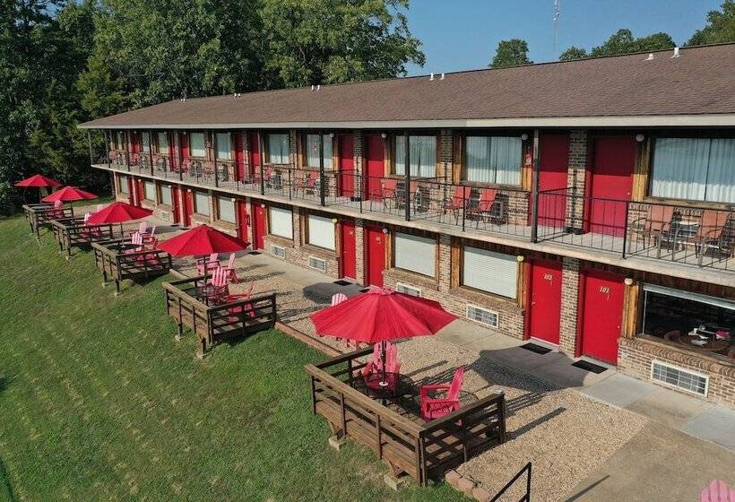 Pointe West Resort Motel