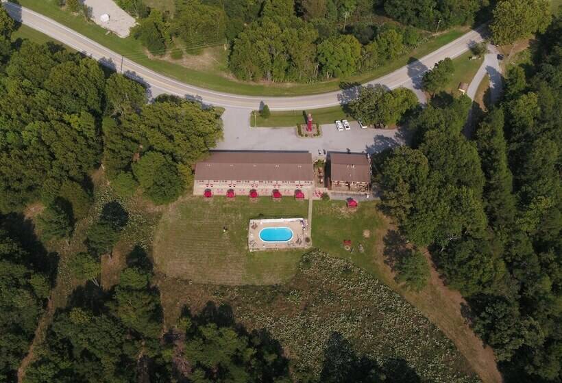 Pointe West Resort Motel