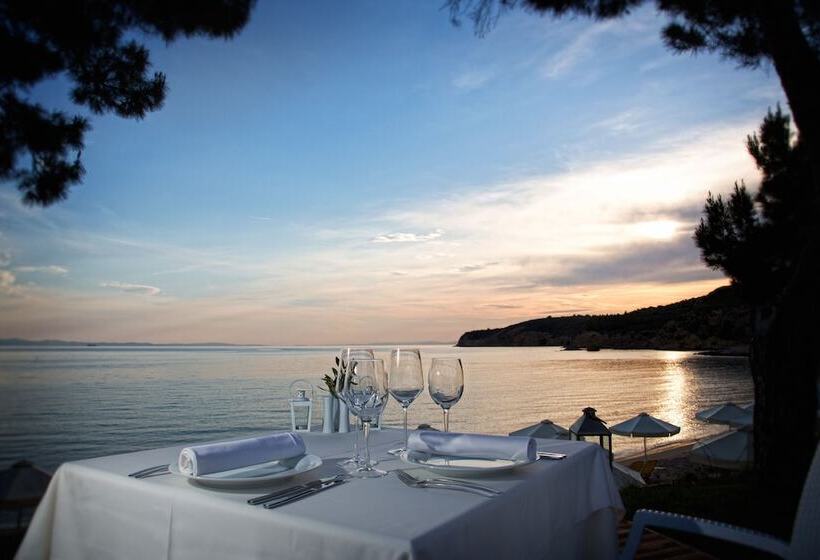 Royal Paradise Beach Resort & Spa