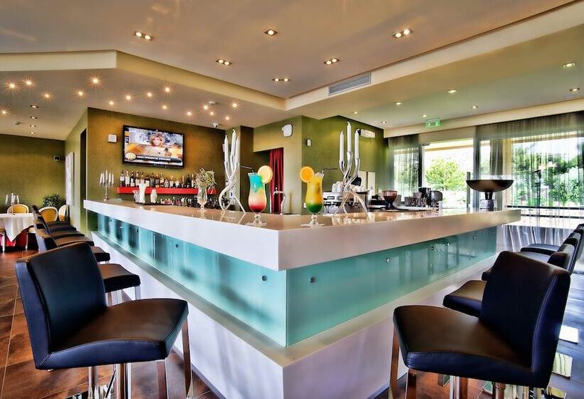 Royal Paradise Beach Resort & Spa