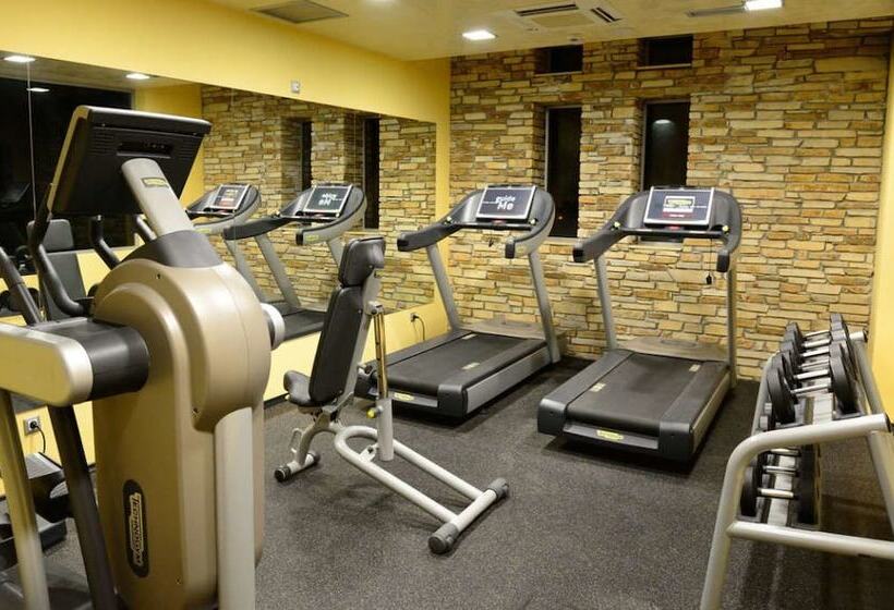 Royal Paradise Beach Resort & Spa