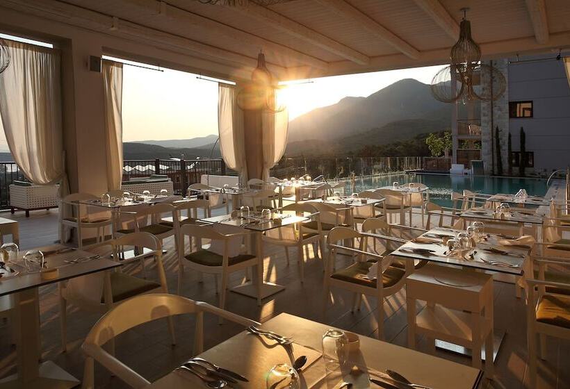 Salvator Villas & Spa