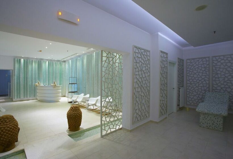 Salvator Villas & Spa