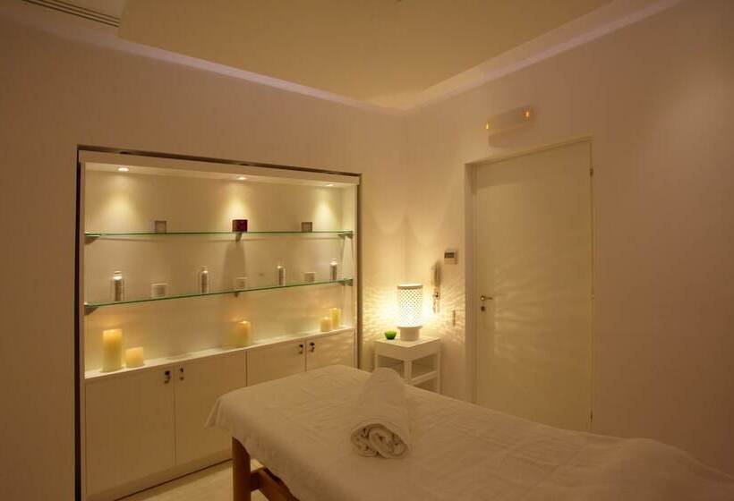 Salvator Villas & Spa