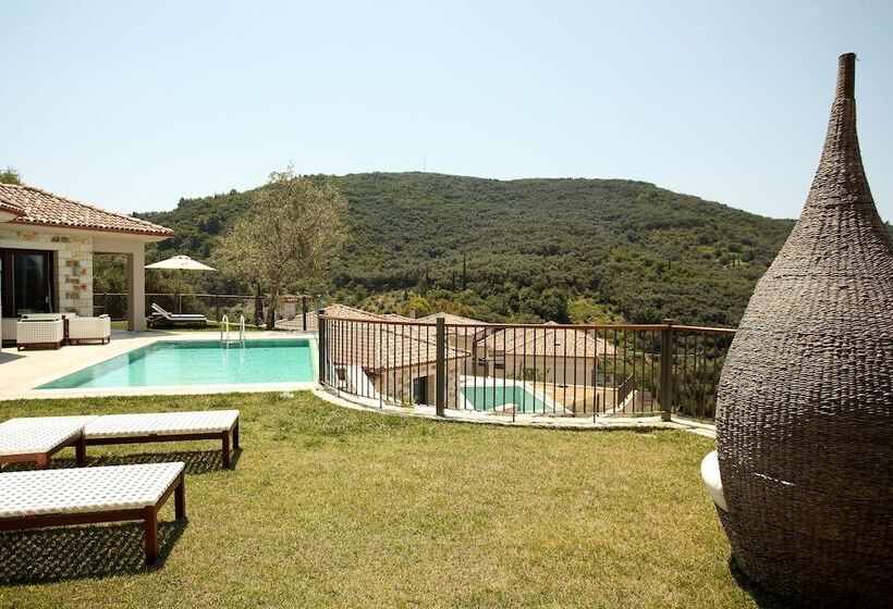 Salvator Villas & Spa