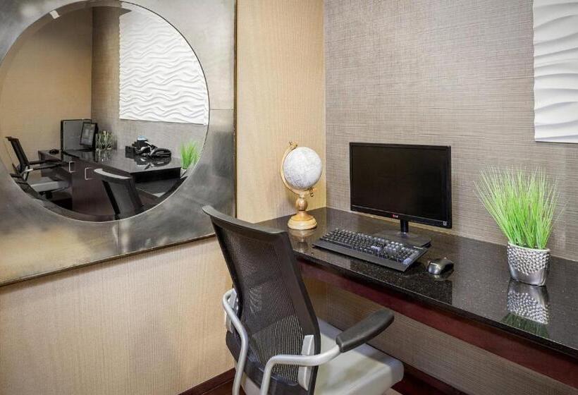 Springhill Suites By Marriott Modesto