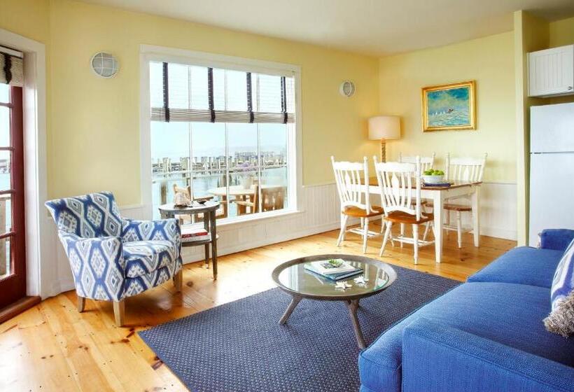 The Cottages At Nantucket Boat Basin