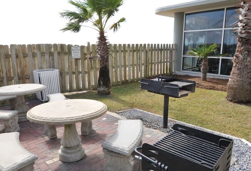 Tidewater Condominiums