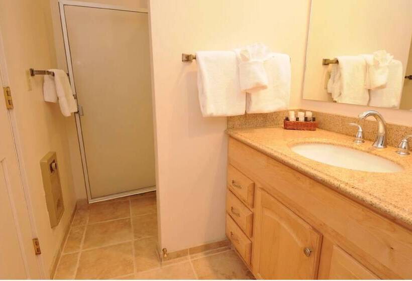 Beaverhead Condos At Big Sky Resort