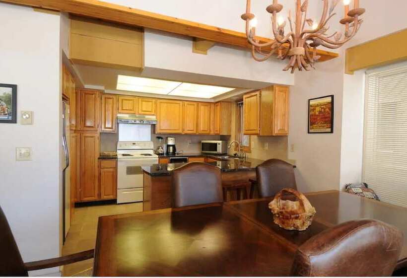 Beaverhead Condos At Big Sky Resort