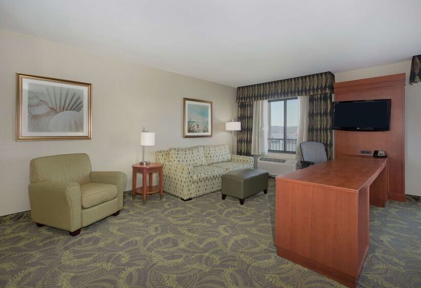 Hampton Inn And Suites Astoria