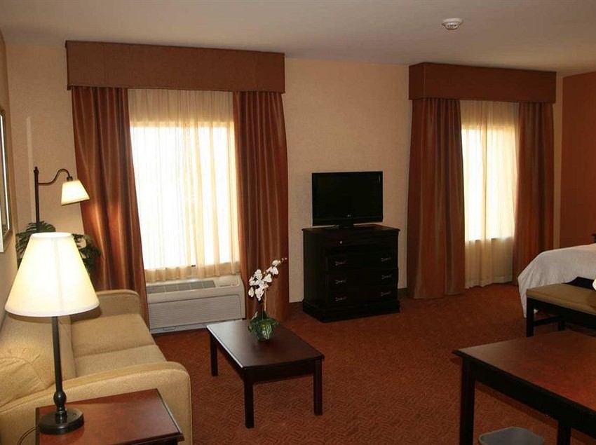 Durant Inn & Suites