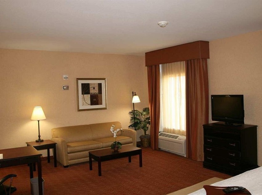 Durant Inn & Suites