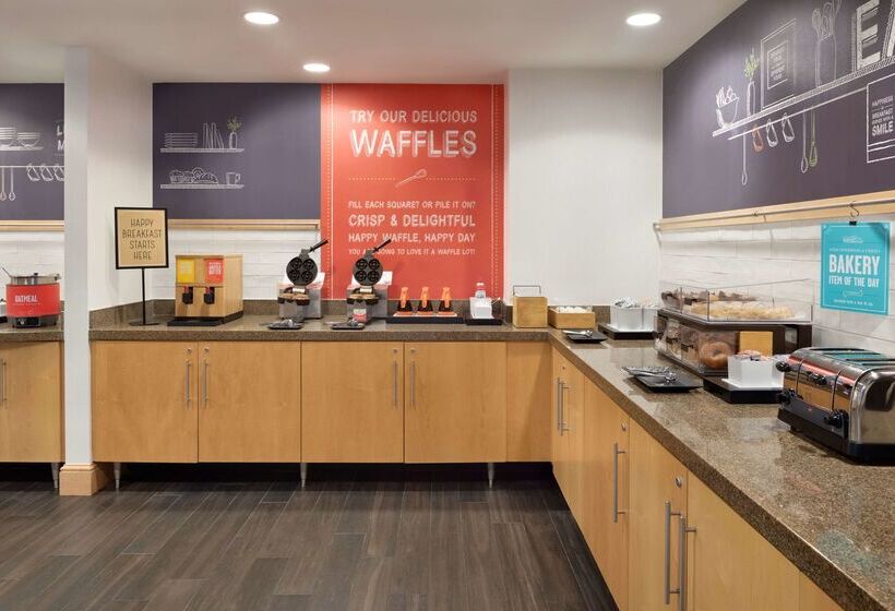 Hampton Inn & Suites Madison West