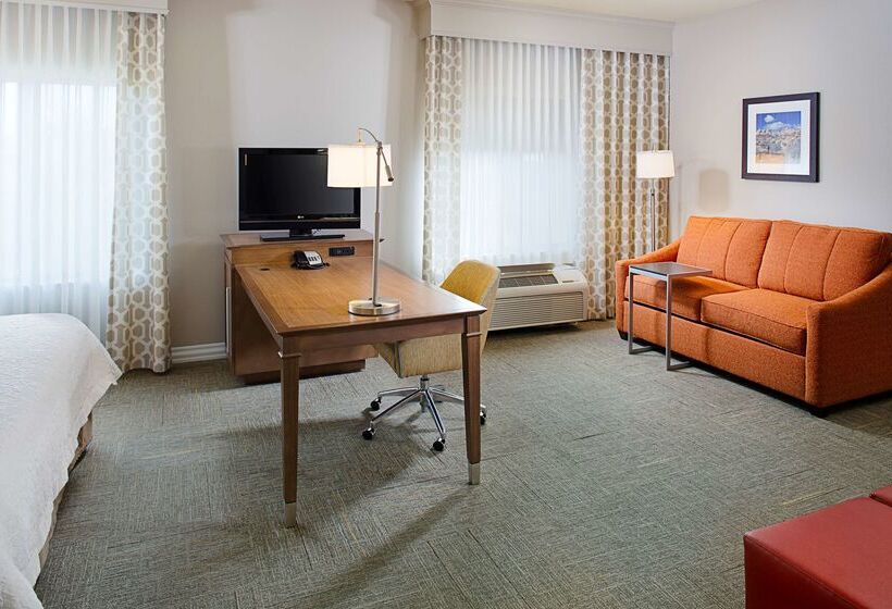 Hampton Inn & Suites Lancaster