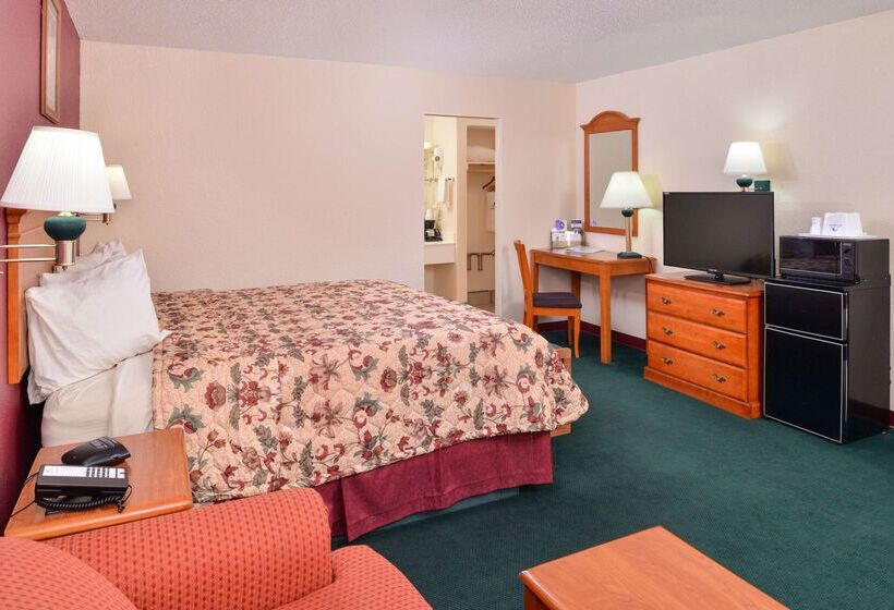 בית מלון כפרי Americas Best Value Inn Lubbock East