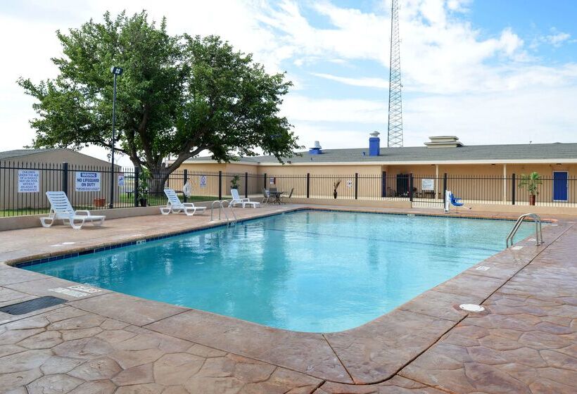 בית מלון כפרי Americas Best Value Inn Lubbock East