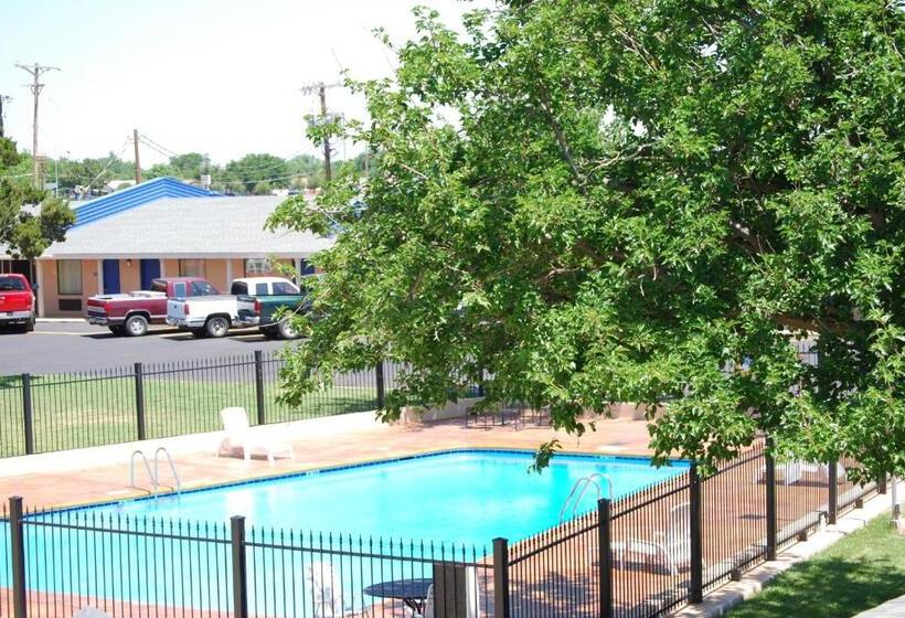 בית מלון כפרי Americas Best Value Inn Lubbock East