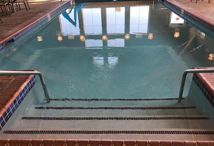 فندق Americinn By Wyndham Princeton Il