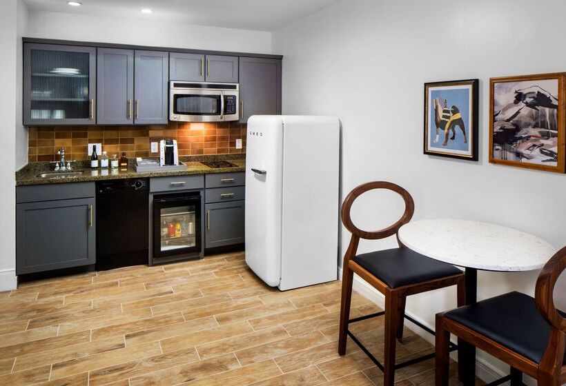 Отель Andaz Savannah, By Hyatt