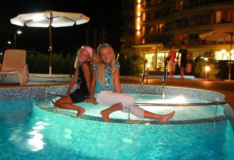 בית מלון כפרי Andromeda All Inclusive