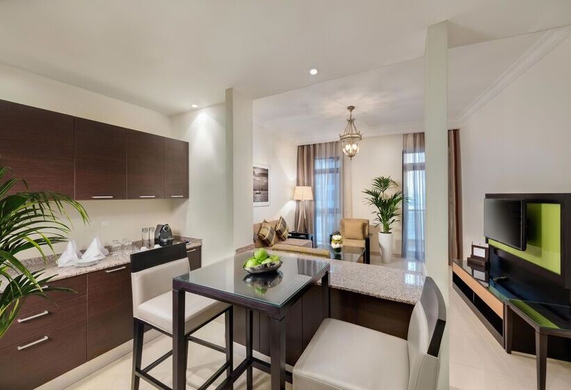 호텔 Bahi Ajman Palace