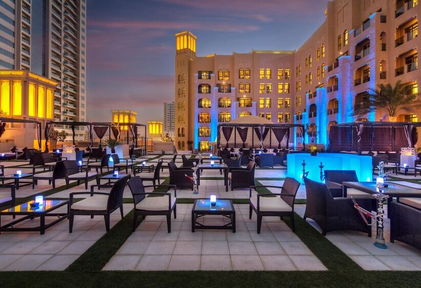 호텔 Bahi Ajman Palace