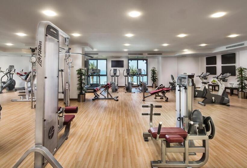 호텔 Bahi Ajman Palace