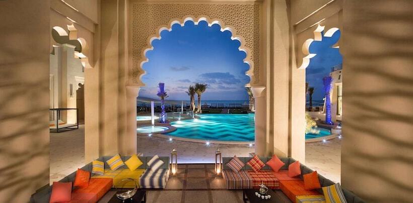 호텔 Bahi Ajman Palace