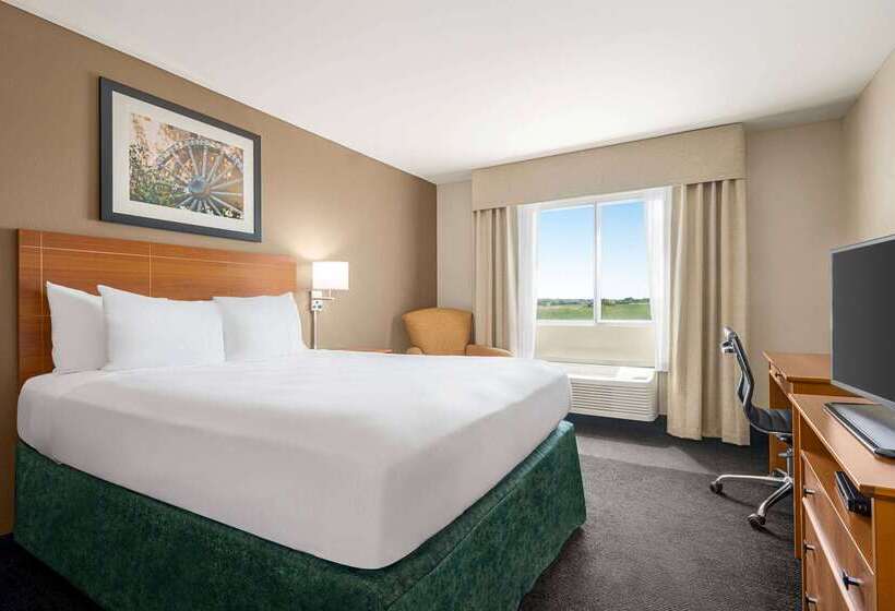 فندق Baymont By Wyndham Fremont