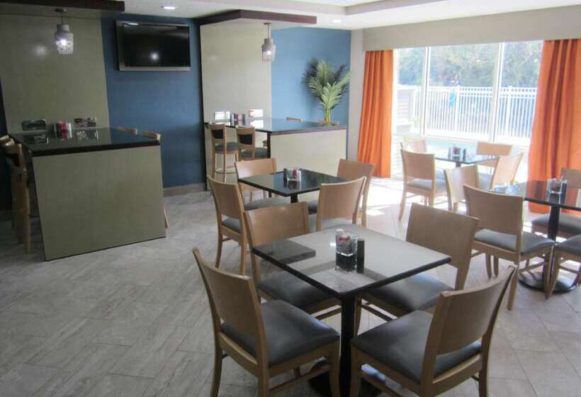 בית מלון כפרי Best Western Waldo Inn & Suites