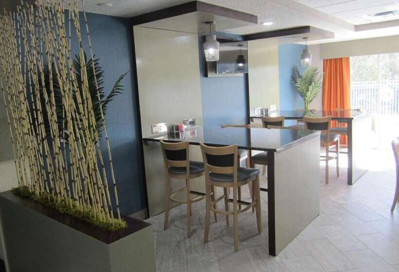 בית מלון כפרי Best Western Waldo Inn & Suites