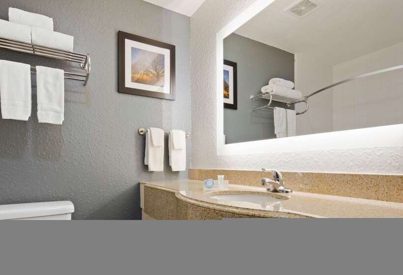 Отель Best Western Waldo Inn & Suites