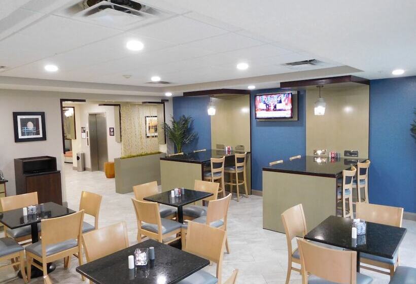 Отель Best Western Waldo Inn & Suites