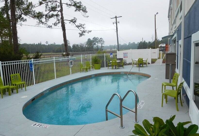 בית מלון כפרי Best Western Waldo Inn & Suites