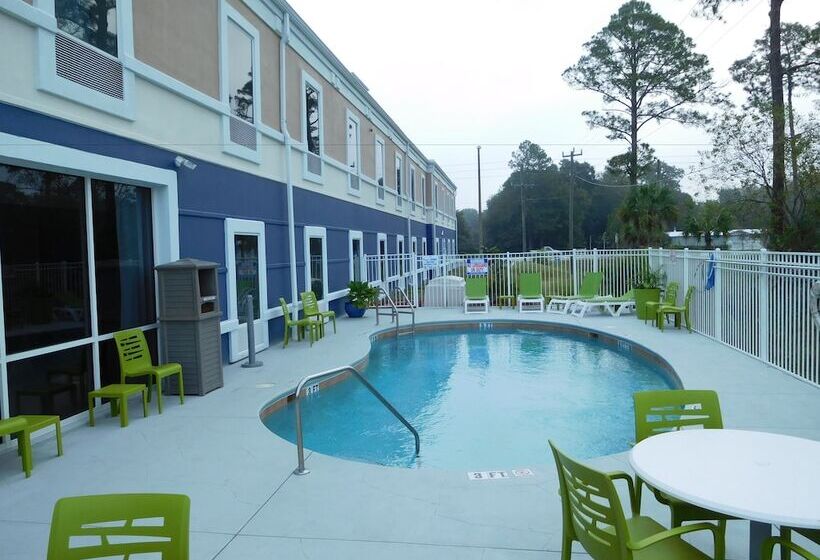 בית מלון כפרי Best Western Waldo Inn & Suites