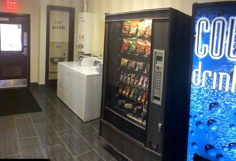 Boarders Inn & Suites By Cobblestone Hotels   Ashland City
