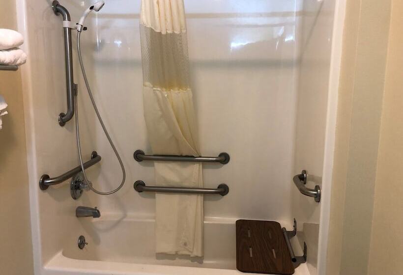 Boarders Inn & Suites By Cobblestone Hotels   Ashland City