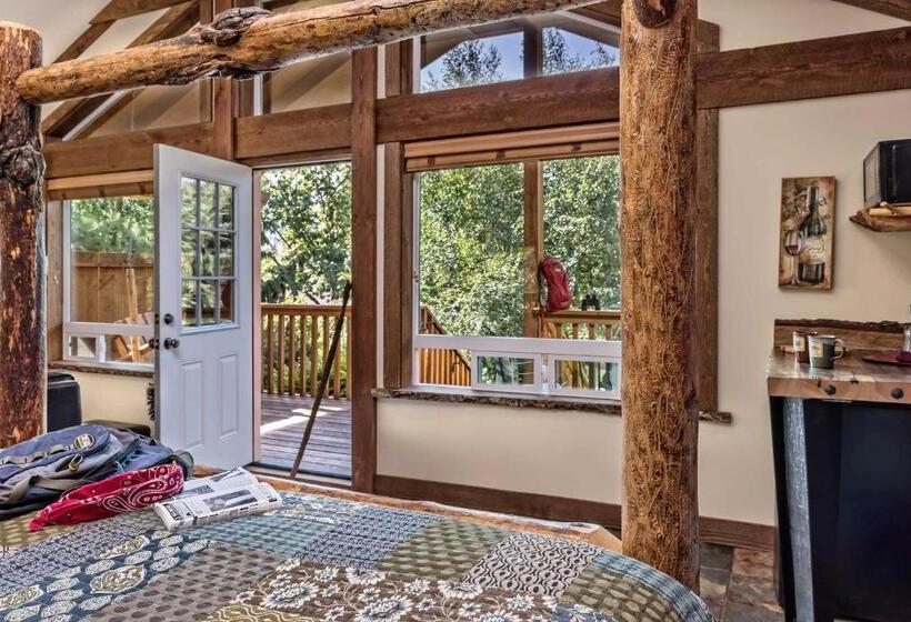 فندق Carson Ridge Luxury Cabins